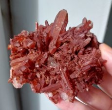 Rode kwarts cluster 100 gram