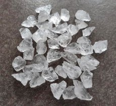 KR822 Lemurische (ijs)kristallen ruw - medium formaat