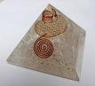ORG11 Orgonite piramide Seleniet (met Flower of Life) 70-75 mm